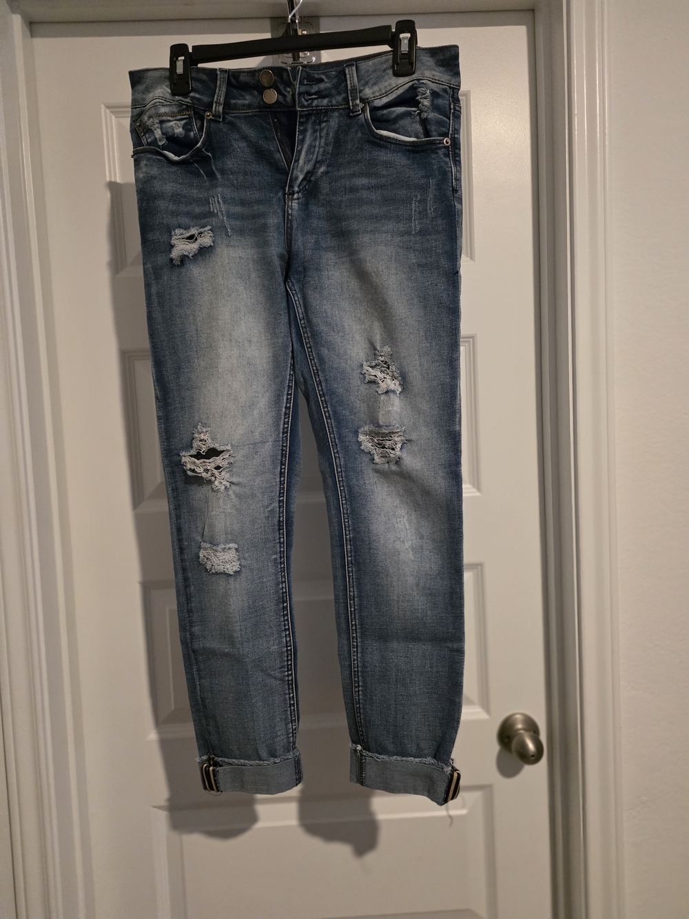 Forever 21 Light Blue Distressed Boyfriend Jeans